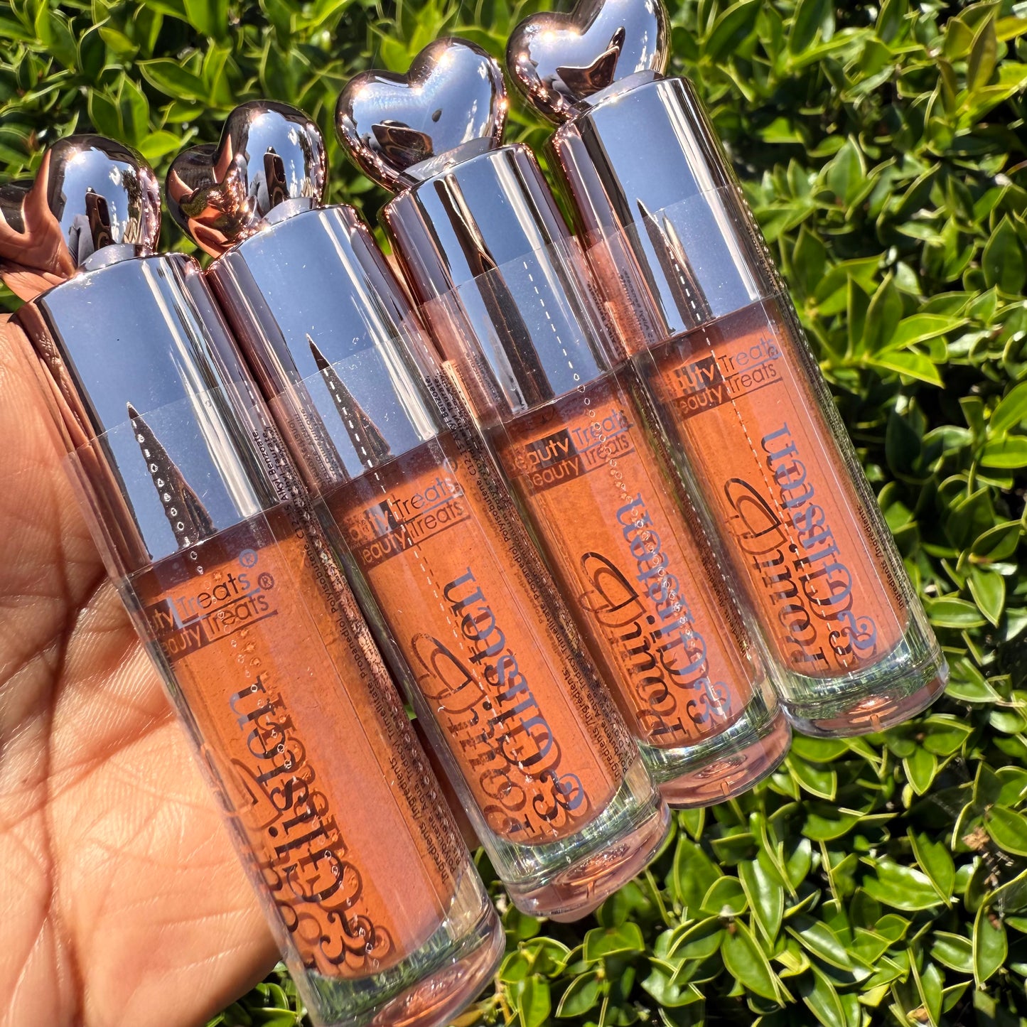 Pout and Glisten Lip Gloss