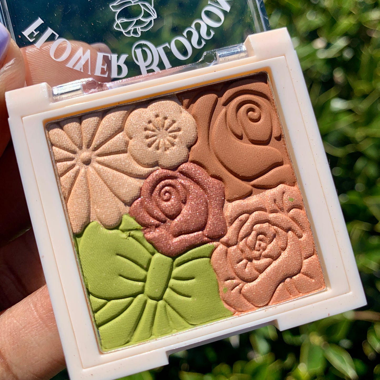 Flower Blossoms Eye Shadow 3