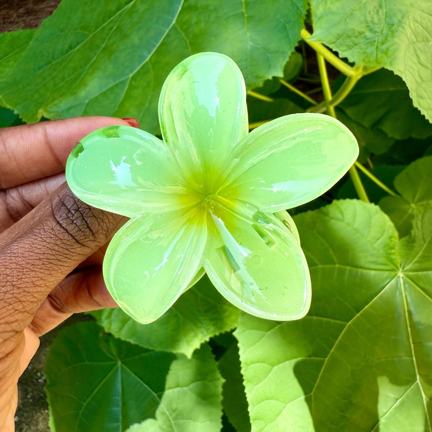 Green Hawaiian Flower Hair Clip