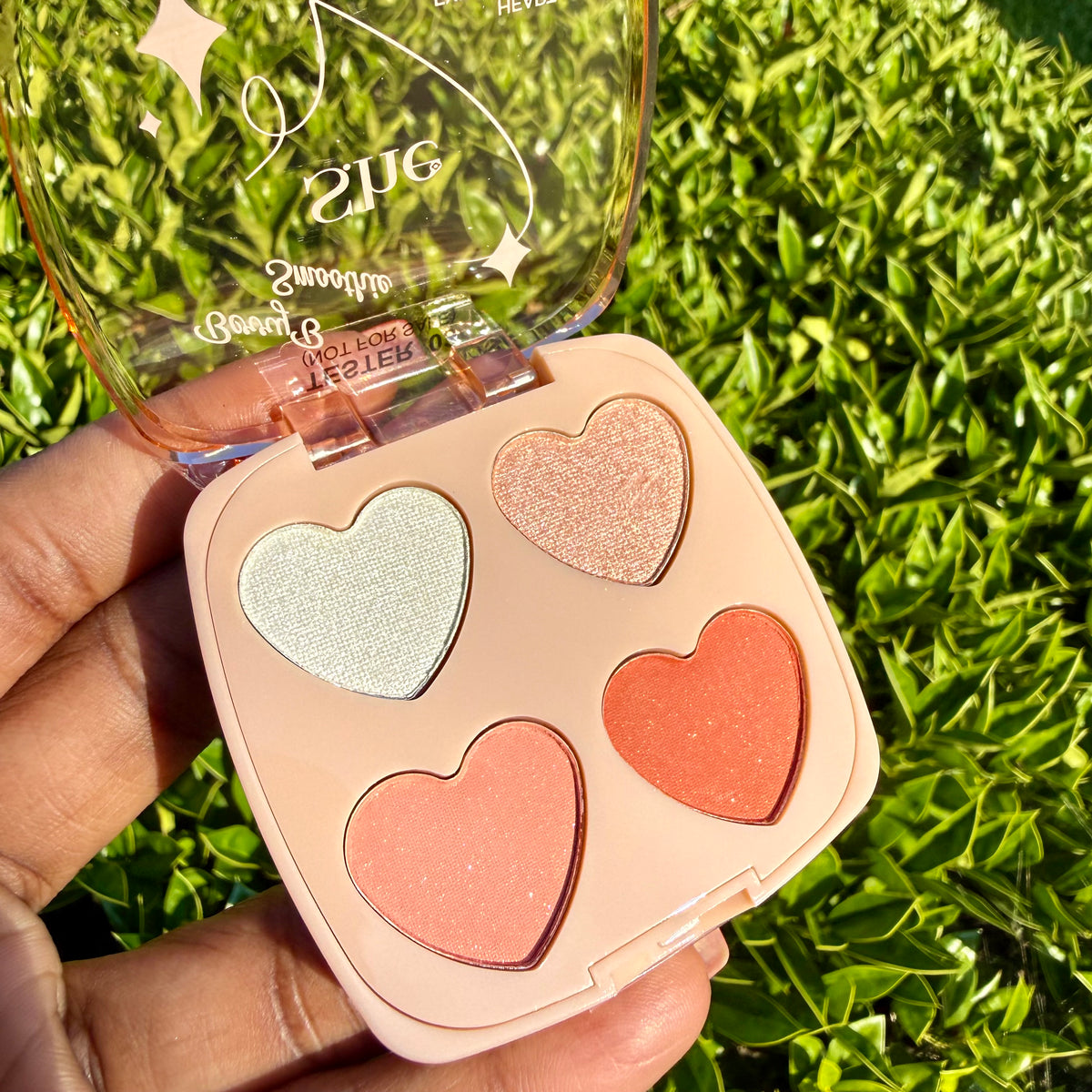 Berry Smoothie Heart Eyeshadow Palette