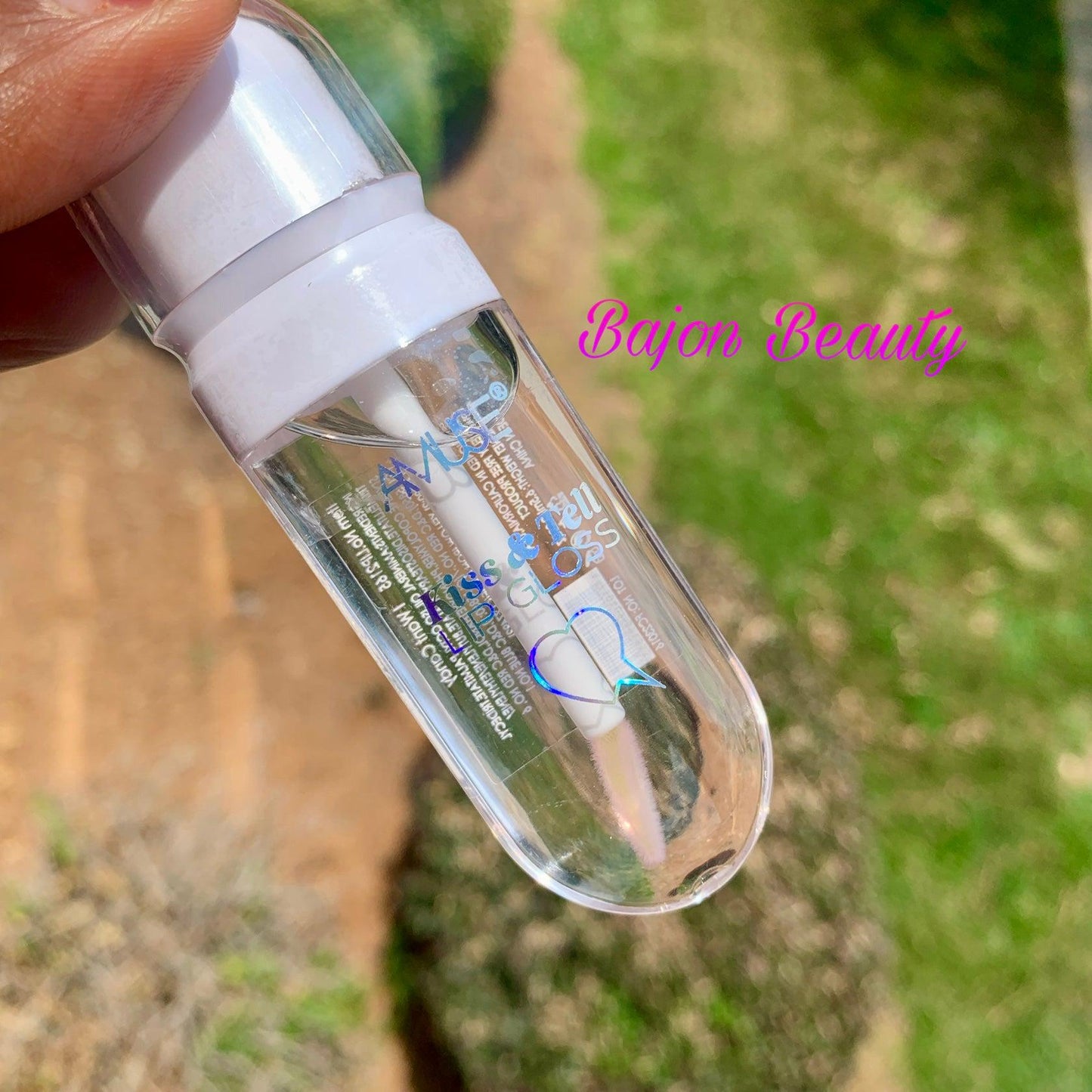 Clear Long-lasting lip gloss