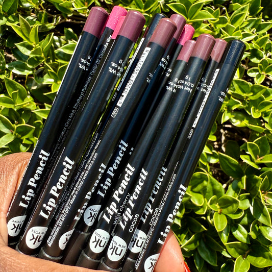 Nude lip liner pencil from Bajon Beauty