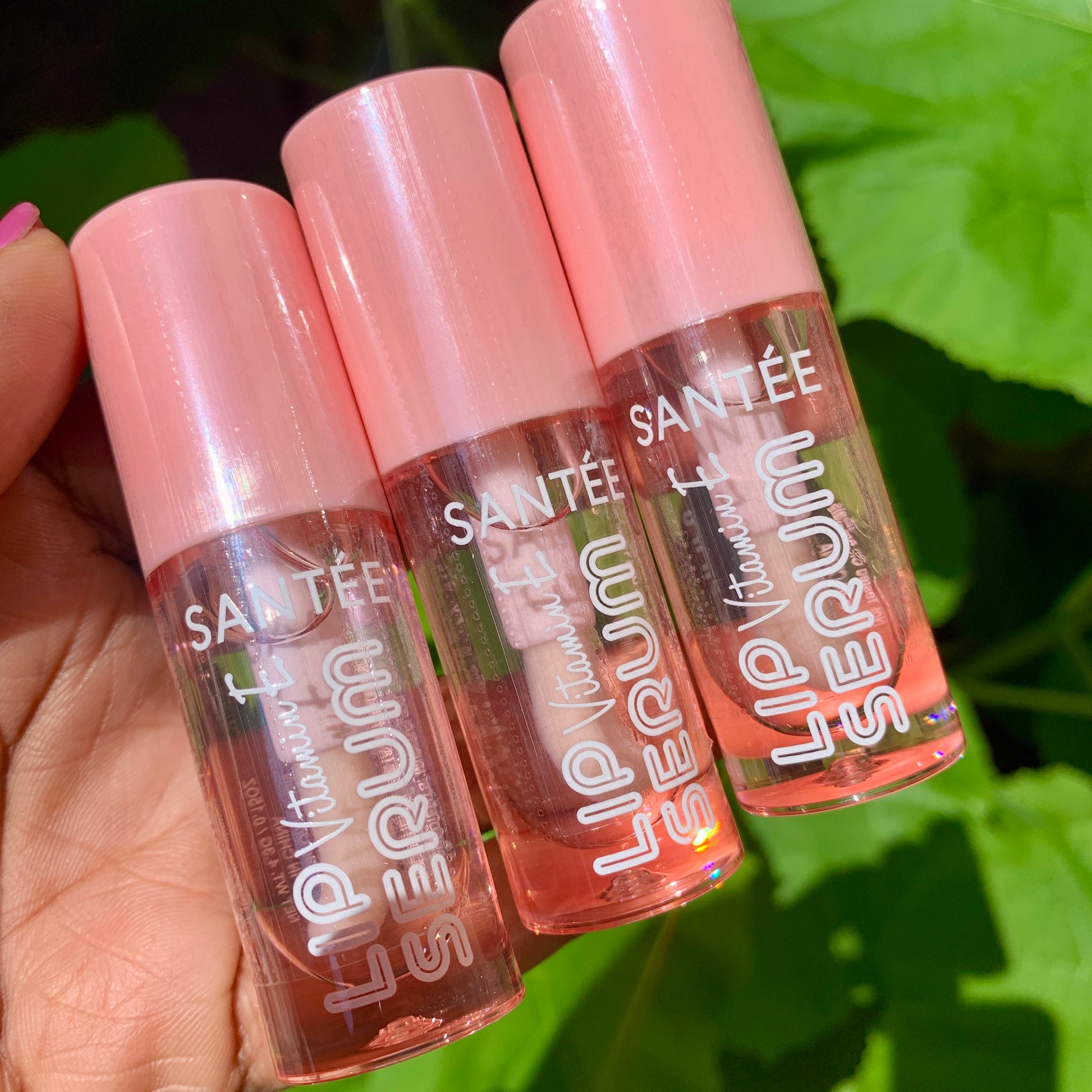 Hydrating lip oil in sleek tube with glossy applicator